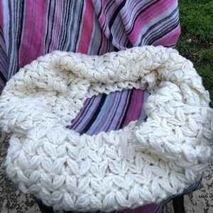 American Eagle Outfitters Infinity Scarf 🦅